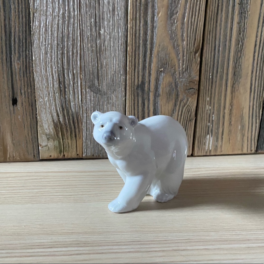 Lladro - Polar Bear Figurine with original box